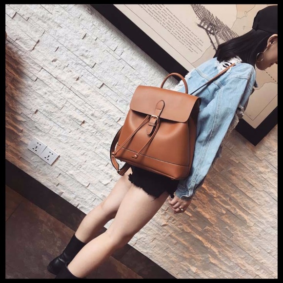 NEW NORA Bucket Backpack - Picture 4 of 8